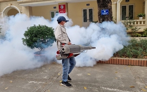 Hà Nội: Sốt xuất huyết vẫn ở ngưỡng cao, ổ dịch lan rộng 90 phường, xã - Ảnh 3.