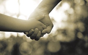 Tỷ phú nổi tiếng kết hôn lần 4 ở tuổi 82 với vợ kém 20 tuổi - Ảnh 2.