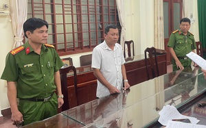 Qua camera giám sát, con trai phát hiện bố mẹ có biểu hiện sợ hãi nên báo công an- Ảnh 2. Qua camera giám sát, con trai phát hiện bố mẹ có biểu hiện sợ hãi nên báo công an- Ảnh 2.