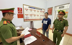 Bắt tạm giam thanh niên xăm trổ từng đánh thai phụ, nay tiếp tục gây án- Ảnh 6. Bắt tạm giam thanh niên xăm trổ từng đánh thai phụ, nay tiếp tục gây án- Ảnh 6.