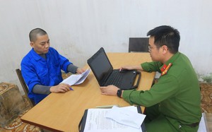 Kiểm tra khu nhà ở của nhóm "chăn dắt gái", phát hiện nhóm đối tượng dương tính ma túy - Ảnh 2.