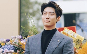 Sau loạt tin đồn ly h&ocirc;n: T&agrave;i tử Đậu Ki&ecirc;u lại t&igrave;nh tứ b&ecirc;n vợ l&agrave; &aacute;i nữ tỷ ph&uacute; - Ảnh 5.