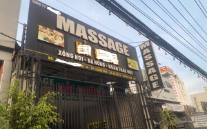 C&ocirc; g&aacute;i trẻ bị bắt giữ v&igrave; 2 lọ nhựa chứa dung dịch m&agrave;u trắng - Ảnh 3.