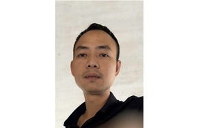 Khởi tố 3 anh em họ lừa b&aacute;n iPhone 16 Pro Max gi&aacute; rẻ, nhiều người "sập bẫy" - Ảnh 4.