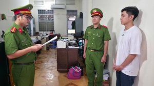 Điều tra nguy&ecirc;n nh&acirc;n 2 cha con tử vong bất thường trong nh&agrave;- Ảnh 2.