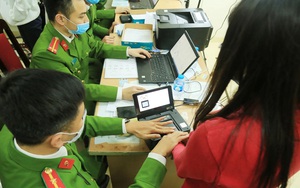 Bộ X&acirc;y dựng giải đ&aacute;p thắc mắc về hợp đồng đặt cọc, mua b&aacute;n bất động sản - Ảnh 2.