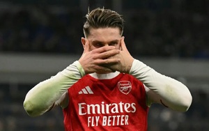 Aston Villa chế giễu CĐV Man United sau chiến thắng - Ảnh 3.