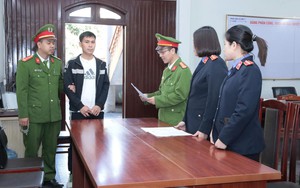 X&aacute;c định nh&oacute;m thanh thiếu ni&ecirc;n n&eacute;m đ&aacute; v&agrave;o &ocirc; t&ocirc; đang chạy tr&ecirc;n đường cao tốc- Ảnh 3.