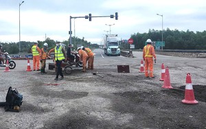 “Đoạn đường đau khổ” nút giao Quốc lộ 14B với cao tốc Đà Nẵng – Quảng Ngãi đang được sửa chữa