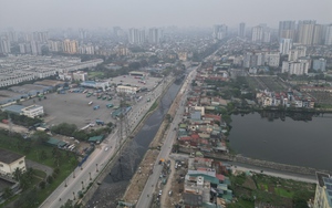 Hà Nội: Vỉa hè 