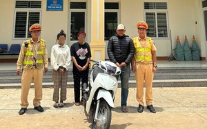 Xử lý nam thanh niên chạy xe máy một bánh trên đường phố