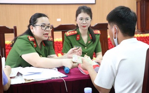 Niềm hạnh phúc vỡ òa và lời hứa của phạm nhân được đặc xá