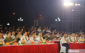 Tổng Bí thư Tô Lâm dự khai mạc Lễ hội Làng Sen, khánh thành tượng Bác Hồ về thăm quê