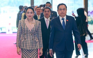 Chủ tịch Quốc hội Trần Thanh Mẫn hội kiến Thủ tướng Thái Lan 