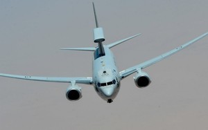 Chính quyền Tổng thống Trump muốn loại bỏ máy bay cảnh báo sớm AWACS: Cuộc cách mạng hay rủi ro?
