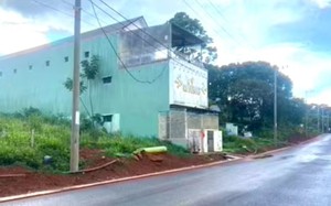 Nghi phạm đâm gục 2 thanh niên trước quán karaoke ra đầu thú