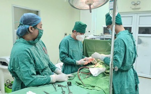 Cứu sống cụ bà 78 tuổi xuất huyết tiêu hóa nguy kịch
