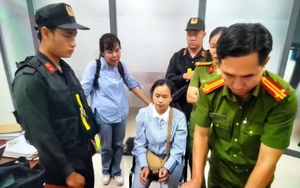 Bắt khẩn cấp người phụ nữ vào trụ sở công an yêu cầu thả người