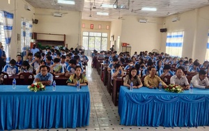 Hội Luật gia tỉnh An Giang tổ chức tuyên truyền Luật Tư pháp người chưa thành niên