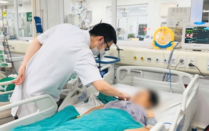 Sốc nhiễm khuẩn nặng sau khi tiêm khớp vai tại phòng khám tư