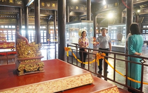 Sau sự cố ngai vàng triều Nguyễn bị xâm hại: Huế đẩy mạnh ứng dụng AI trong bảo vệ các bảo vật