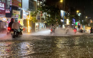 Mưa lớn do bão số 1, nhiều tuyến phố Đà Nẵng ngập cục bộ trong đêm