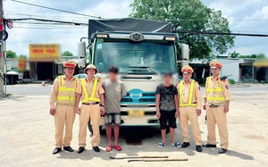 Xử phạt tài xế vượt ẩu, phụ xe cầm rựa dọa người đi đường trên Quốc lộ