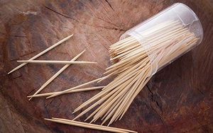 Lại chuyện cái tăm