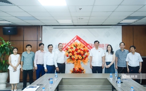 Lãnh đạo Hội Luật gia Việt Nam thăm và chúc mừng Tạp chí ĐS&PL nhân ngày Báo chí Cách mạng Việt Nam