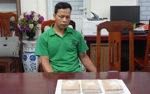 Bắt giữ 2 đối tượng cùng 3 bánh heroin