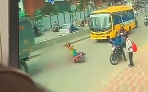 Con trai bị xe ben cán tử vong ngay trước mặt, mẹ ôm đầu gào khóc
