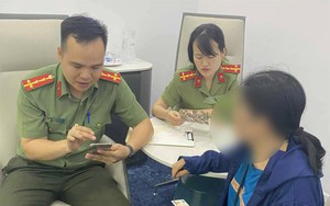 Bí mật đằng sau lý do cụ bà 71 tuổi chuyển gần 800 triệu đồng 