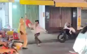 Bóc gỡ đường dây chuyên mua bán thiếu nữ dưới 16 tuổi, ép cởi đồ tiếp khách tại quán karaoke - Ảnh 5.