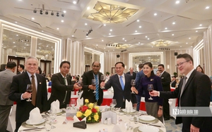 Xử lý nghiêm hành vi cố tình thanh toán bằng tiền mặt để trốn thuế, vi phạm pháp luật - Ảnh 3.