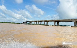 Hơn 40 mũi thi công trên công trường cầu Đại Ngãi, chuẩn bị cho mốc tiến độ quan trọng - Ảnh 10.