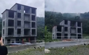 Tòa nhà 5 tầng bất ngờ đổ sập, biến mất chỉ trong vài giây