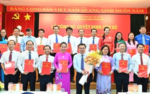 Ông Trần Cẩm Tú: Việc kịp thời kiện toàn nhân sự Trưởng Ban Chính sách, chiến lược Trung ương là rất cần thiết- Ảnh 4.