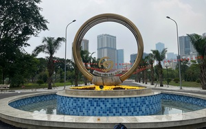 Hà Nội: Chỉ đạo xử nghiêm việc đào hố chôn lấp phế thải tại gầm cầu Thanh Trì- Ảnh 8.