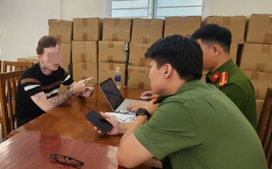 Sợ mẹ phát hiện tiêu hết tiền lương, nam thanh niên đã làm điều sai trái này - Ảnh 2.