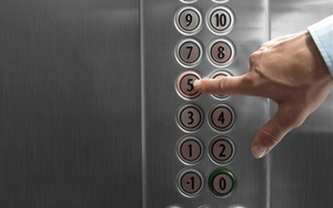 Người đàn ông qua đời chỉ vài phút sau khi xin sếp nghỉ ốm - Ảnh 2.