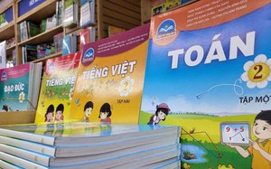 Thống nhất 1 bộ SGK: Có thể chọn 1 trong những bộ sách sẵn có đưa vào cấp cho các trường - Ảnh 3.