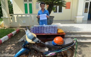 Kịp thời ngăn chặn người phụ nữ nghi trộm cắp trên xe buýt- Ảnh 5.