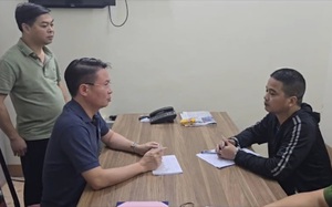 Bắt nam thanh niên đánh bạn gái, cầm dao yêu cầu đi về cùng - Ảnh 4.