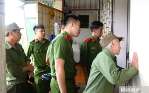 Phó Thủ tướng Trần Hồng Hà nhấn mạnh phải đặt an toàn tính mạng của người dân lên trên hết- Ảnh 4.