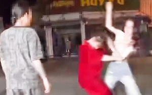 Bắt giữ nhóm thanh thiếu niên mang kiếm và vỏ chai bia ném vào nhà dân, quay clip đưa lên mạng - Ảnh 3.