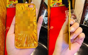 Mang nh&iacute;p v&agrave;ng đi kiểm tra, người đ&agrave;n &ocirc;ng sốc nặng khi b&aacute;n được 100 triệu đồng- Ảnh 2.