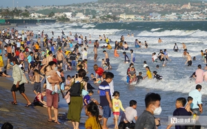 Lễ hội hoa Mai Anh Đ&agrave;o &ndash; c&uacute; h&iacute;ch cho du lịch Đ&agrave; Lạt m&ugrave;a cao điểm - Ảnh 7.