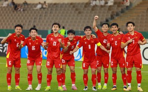 Biển người rực lửa mừng U23 Việt Nam chiến thắng, gi&agrave;nh v&eacute; v&agrave;o b&aacute;n kết U23 ch&acirc;u &Aacute;  - Ảnh 15.