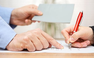 Một lỗi rất nhiều người đi xe máy mắc phải, nhưng có thể bị phạt lên tới 14 triệu đồng? - Ảnh 3.