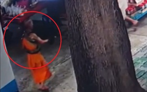 Vừa bước v&agrave;o nh&agrave; tắm, người phụ nữ "h&uacute; v&iacute;a" ph&aacute;t hiện cảnh tượng trước mắt - Ảnh 3.